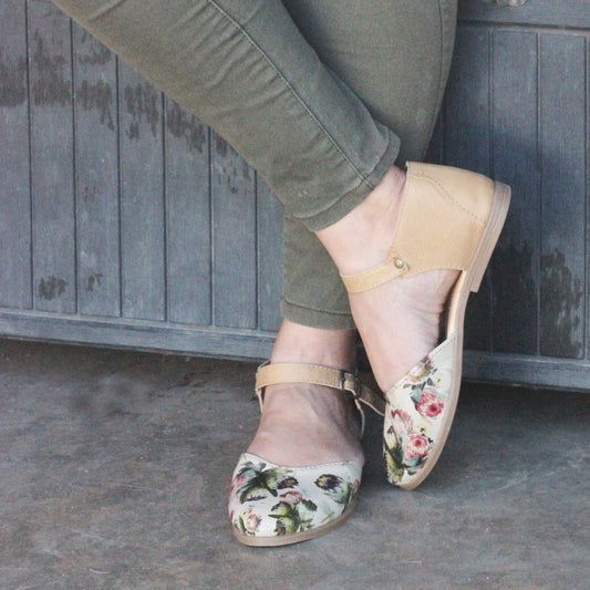 Protea closed Sandal