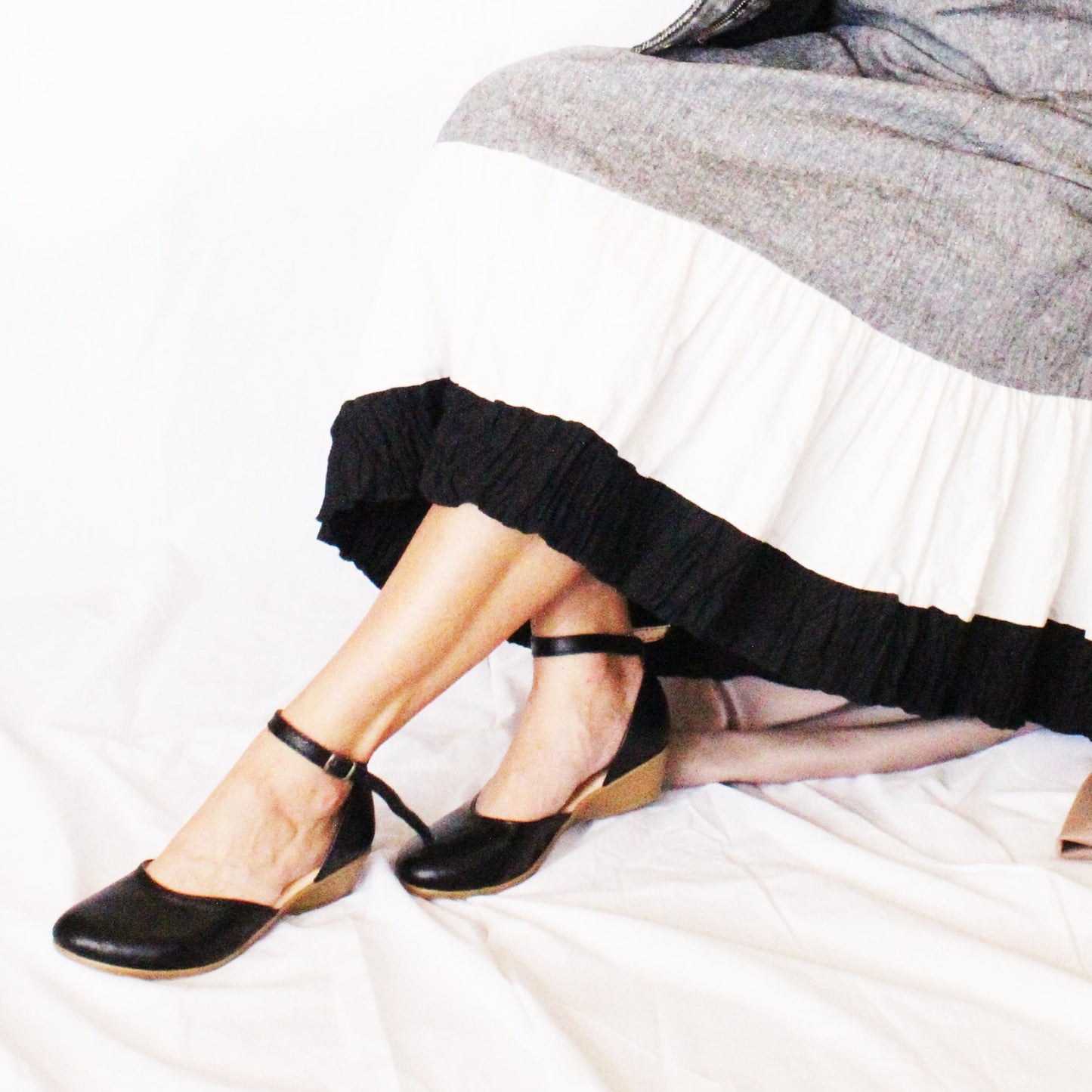 SALE Demi Black close Wedge