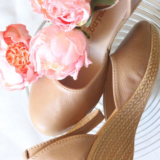 Talitha closed Beige Wedge