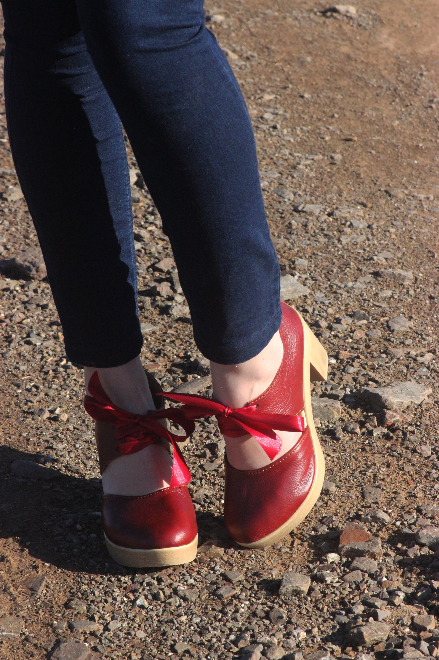 SALE Zoë Ruby Shoelace