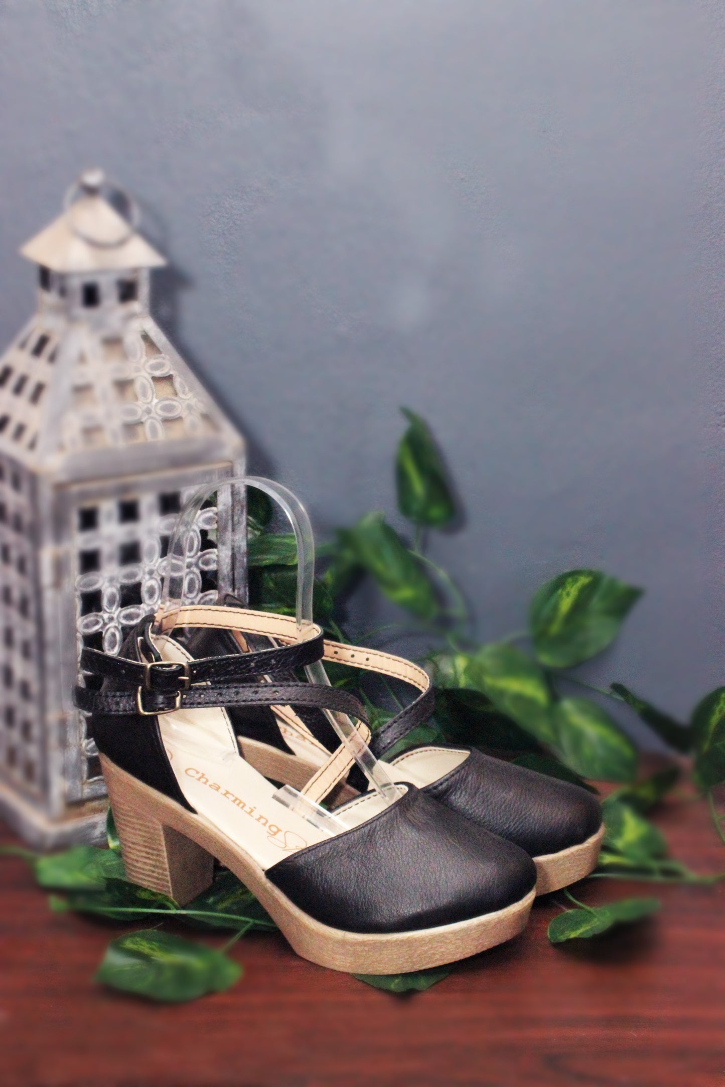 Zoë Black closed HEELS