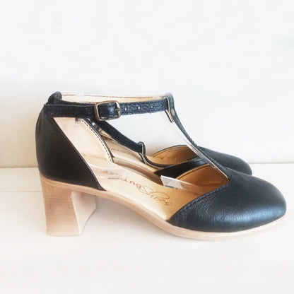 Cloë TBar Black