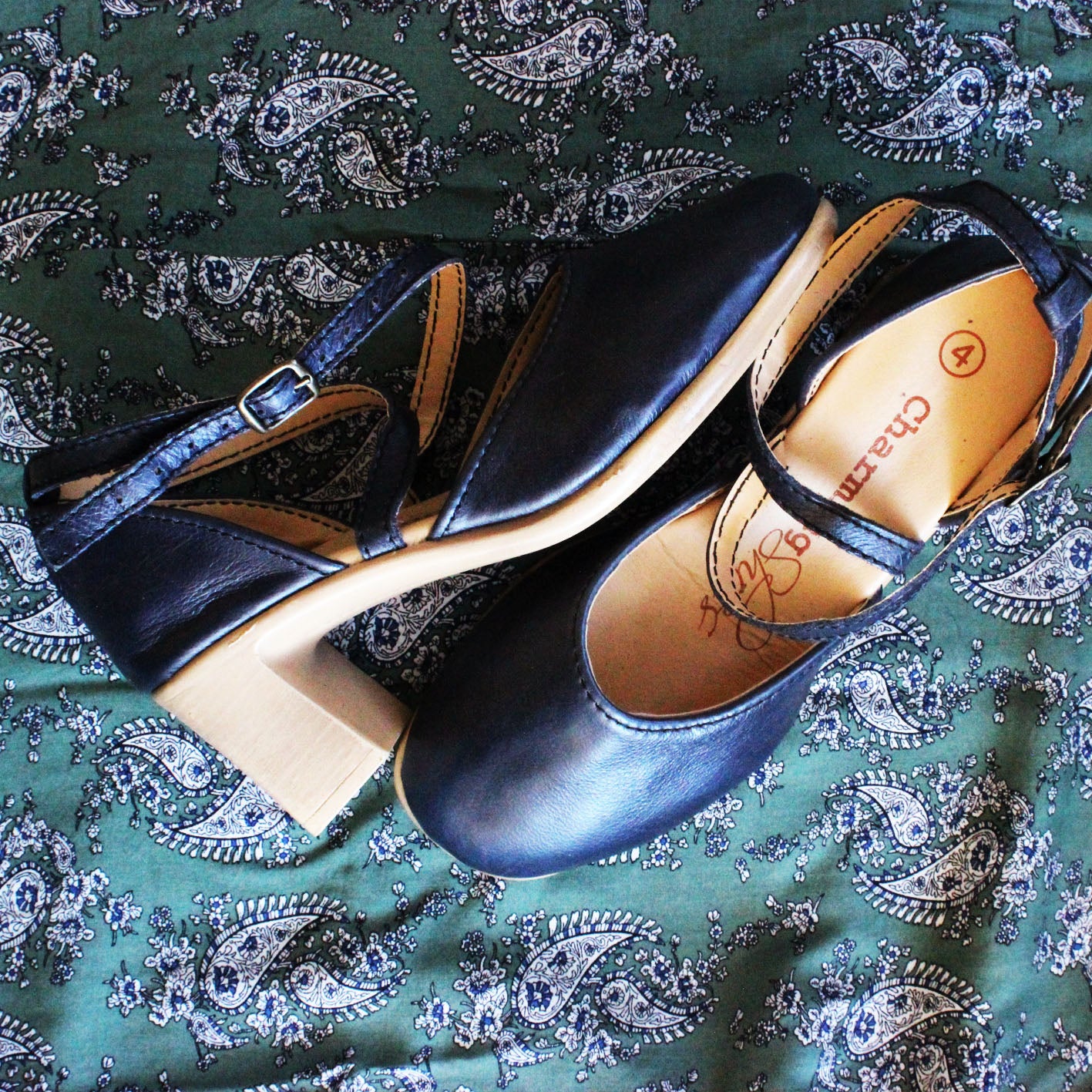 Cloë crossover Navy Heel