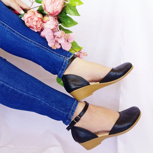 SALE Demi Black close Wedge
