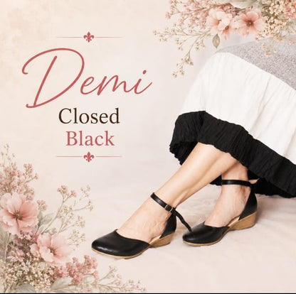 Demi Black close Wedge