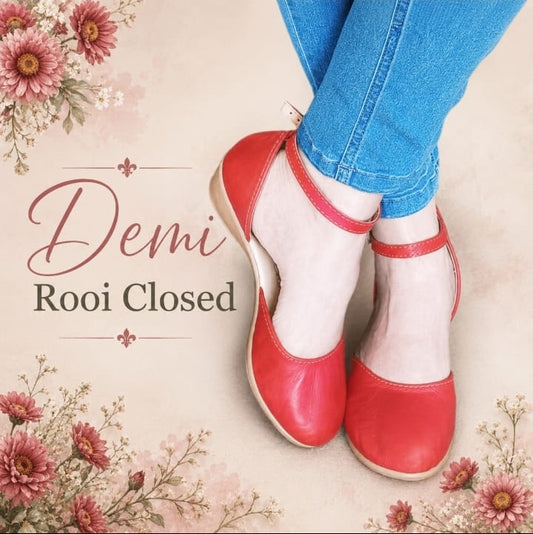 Demi  Roooi close Wedge