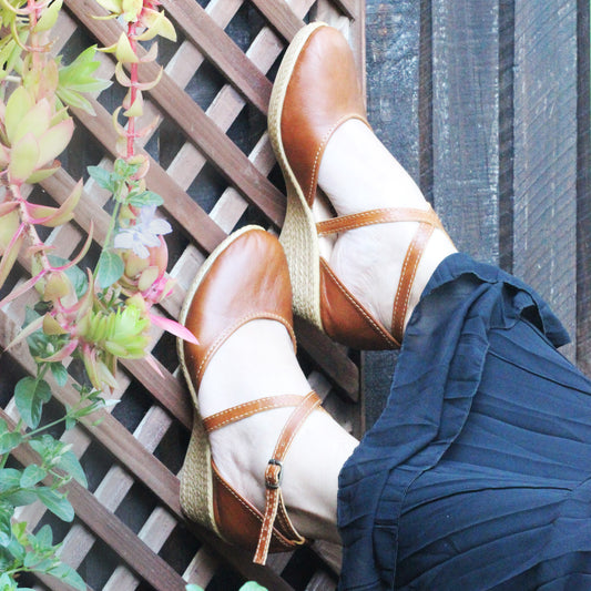 Talitha closed Tan Wedge