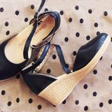 Talitha closed Black Wedge