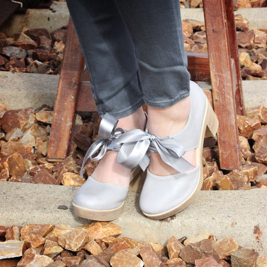 Zoë Grey shoelace HEELS