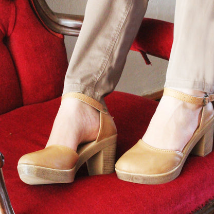 Zoë Beige closed HEELS